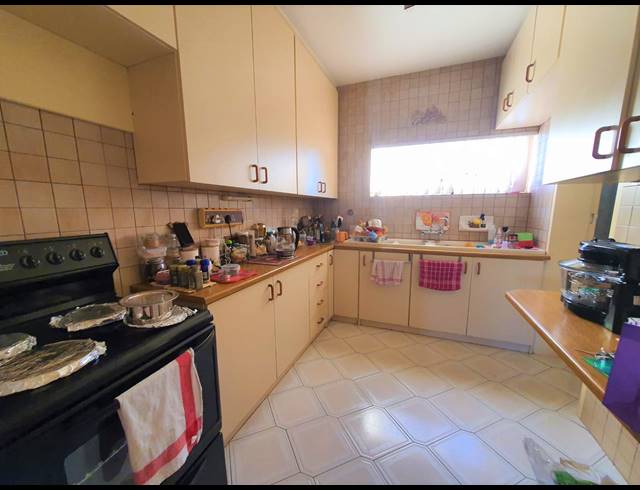 3 BEDROOM APARTMENT RENTED IN OOSTERSEE